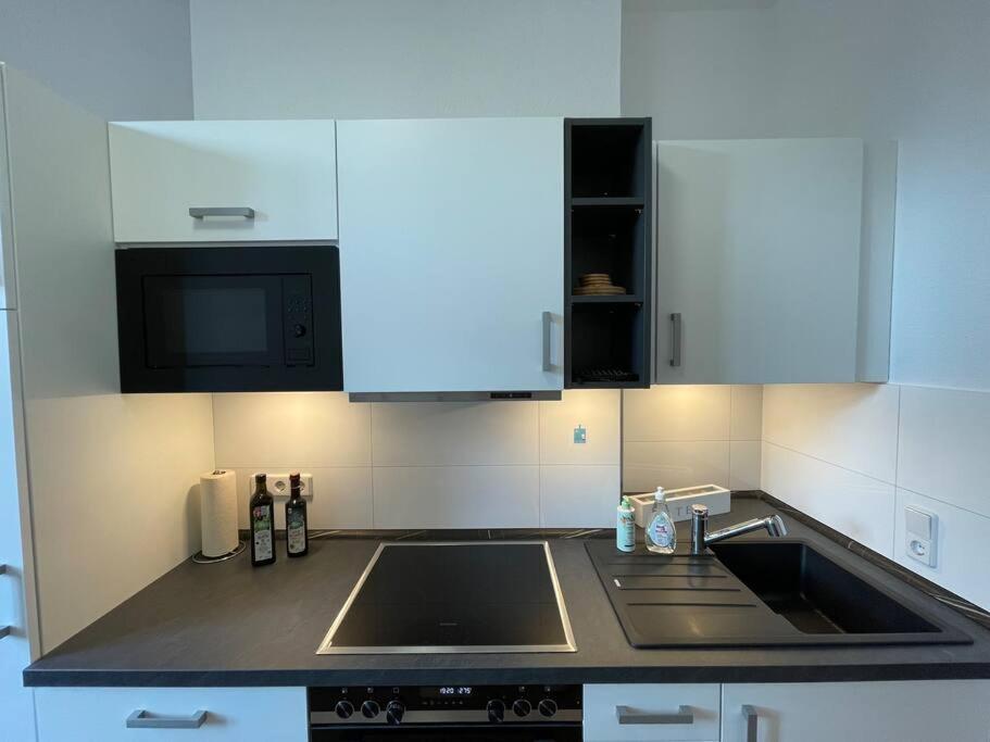 Lucky Stays Ls01 - Vollausstattung - Zentrum - Aufzug - Grosse Kueche - 2 Zimmer - Smart-Tv Magdeburgo Exterior foto